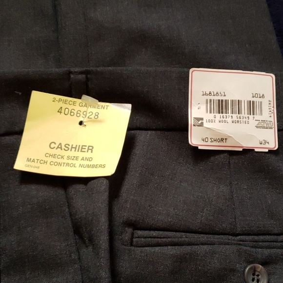 Vintage Lanvin Suit - Never worn or altered - Picture 6 of 8